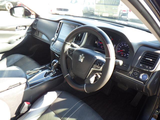 クラウンハイブリッド アスリートＳ　サンルーフ　本革シート　純正マルチナビＢｌｕｅｔｏｏｔｈ付　オプション１８インチＡＷ　テイン車高調　スマートキー　プッシュスタート　クルーズコントロール　オートリトラクタブルミラー（15枚目）