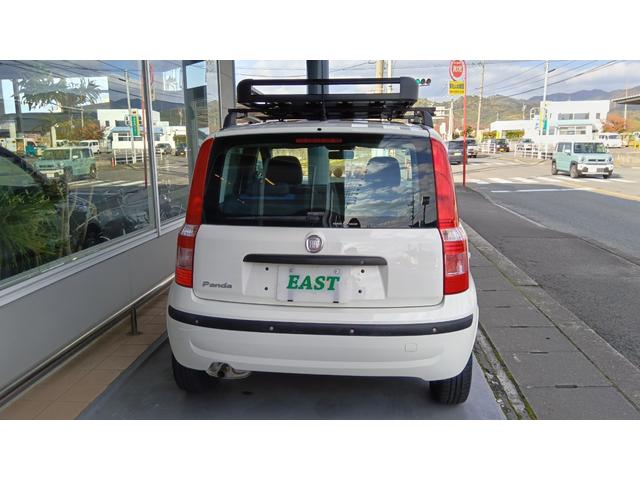 ニューパンダ Ｍａｘｉ　サンルーフ／ルーフキャリア／エアコン／ナビ／フルセグ／ＣＤ／パワーウィンドウ／キーレス／フロントフォグランプ（6枚目）