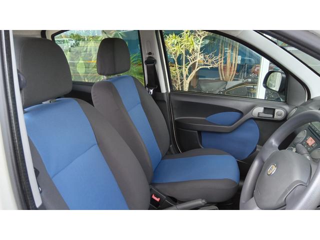 ニューパンダ Ｍａｘｉ　サンルーフ／ルーフキャリア／エアコン／ナビ／フルセグ／ＣＤ／パワーウィンドウ／キーレス／フロントフォグランプ（10枚目）