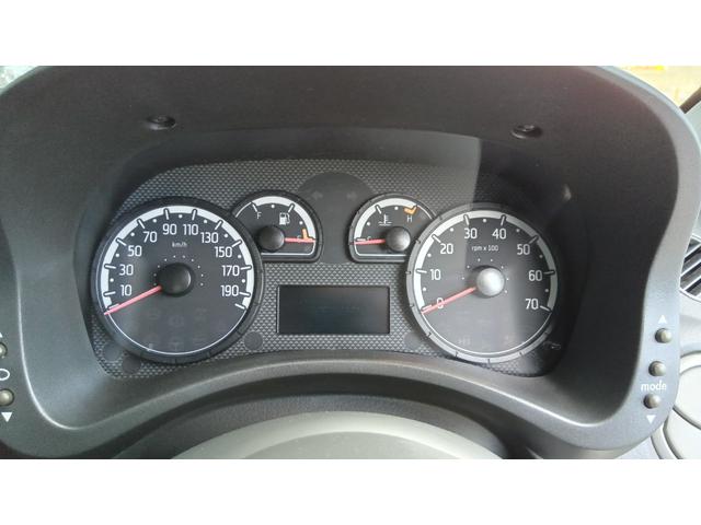 ニューパンダ Ｍａｘｉ　サンルーフ／ルーフキャリア／エアコン／ナビ／フルセグ／ＣＤ／パワーウィンドウ／キーレス／フロントフォグランプ（15枚目）