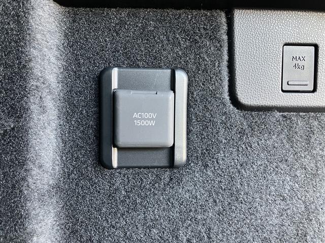 クラウンスポーツ Z 革シート 4WD フルセグ メモリーナビ バックカメラ 衝突被害軽減システム ETC ドラレコ LEDヘッドランプ ワンオーナー フルエアロ(18枚目)