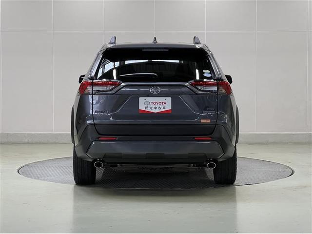 ＲＡＶ４ アドベンチャー　バックモニター　フルセグ　メディアプレイヤー接続　パワーシート　純正アルミホイール　スマートキ－　イモビライザー　クルーズコントロール　ＥＴＣ　ＬＥＤ　衝突被害軽減ブレーキ　車線逸脱警報　先進ライト（4枚目）