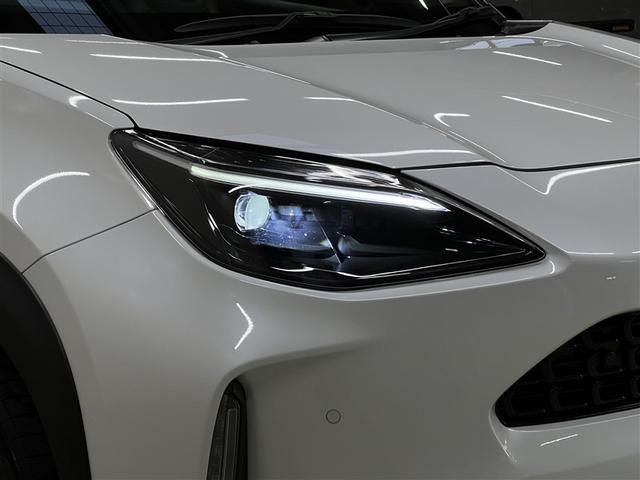 ヤリスクロス ハイブリッドZ 衝突被害軽減ブレーキ ペダル踏み間違い急発進抑制装置 デュアル+サイドエアバッグ ABS 純正アルミホイール モケットシート パワステ パワーウィンドウ(5枚目)