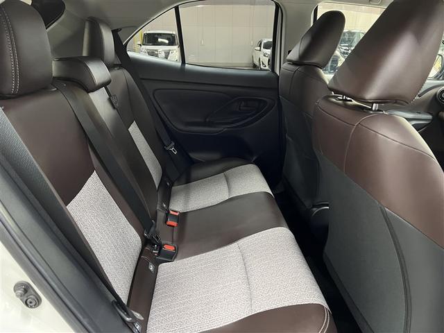 ヤリスクロス ハイブリッドZ 衝突被害軽減ブレーキ ペダル踏み間違い急発進抑制装置 デュアル+サイドエアバッグ ABS 純正アルミホイール モケットシート パワステ パワーウィンドウ(13枚目)