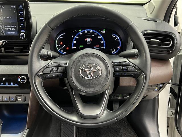 ヤリスクロス ハイブリッドZ 衝突被害軽減ブレーキ ペダル踏み間違い急発進抑制装置 デュアル+サイドエアバッグ ABS 純正アルミホイール モケットシート パワステ パワーウィンドウ(18枚目)