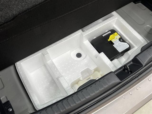 ヤリス ハイブリッドZ LEDヘッドランプ バックモニター ドライブレコーダー T-Connectナビ フルセグ メディアプレイヤー接続 純正アルミ スマートキ- イモビライザー クルーズコントロール ETC ワンオーナー(16枚目)