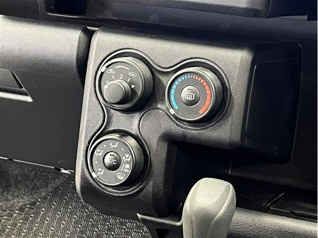 プロボックス DXコンフォート 衝突被害軽減ブレーキ 車線逸脱警報 先進ライト デュアルエアバッグ 横滑防止装置 バックモニター カーナビ CD再生装置 キーレスエントリー ETC ABS モケットシート エアコン パワステ(25枚目)