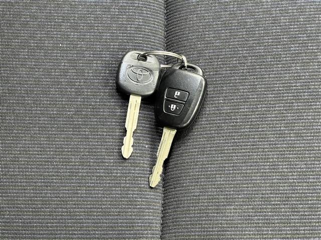 プロボックス DXコンフォート 衝突被害軽減ブレーキ 車線逸脱警報 先進ライト デュアルエアバッグ 横滑防止装置 バックモニター カーナビ CD再生装置 キーレスエントリー ETC ABS モケットシート エアコン パワステ(31枚目)