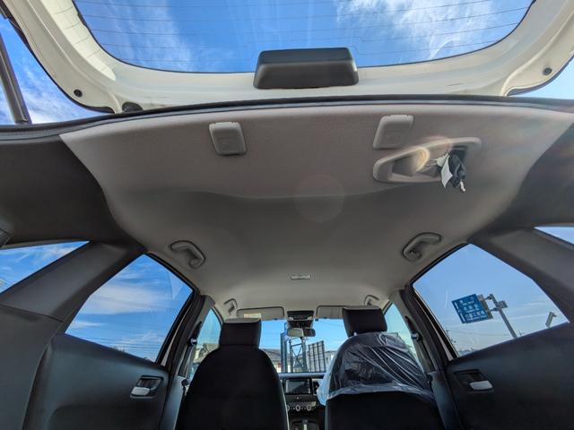 フィット ｅ：ＨＥＶベーシック　ナビ　バックカメラ　ＥＴＣ（9枚目）