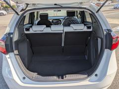 フィット ｅ：ＨＥＶベーシック　ナビ　バックカメラ　ＥＴＣ 1300781A30251124W004 5