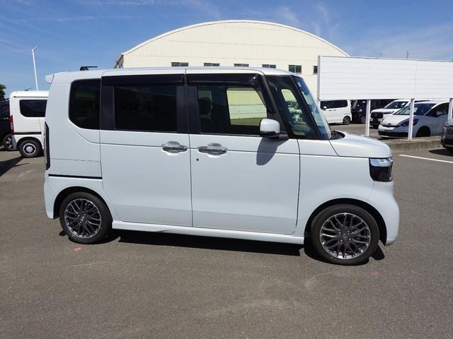 Ｎ－ＢＯＸカスタム ターボ　当店デモカー　ＨＯＮＤＡＣＯＮＥＣＴナビ（ＬＸＵ２４２ＮＢｉ）ＴＶ　ＢＴ接続　ＥＴＣ車載器　両側パワースライドドア　テールゲート交換歴あり（12枚目）