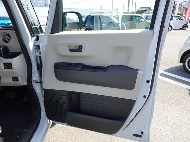 Ｎ－ＢＯＸ ベースグレード　当店デモカー　ＨＯＮＤＡＣＯＮＥＣＴナビ（ＶＸＭ２４５ＺＦＥｉ）ＢＴ接続　ＴＶＥＴＣ車載器　ドラブレコーダー前後（ＤＲＨ－２２４ＳＤ）　片側パワースライドドア（16枚目）