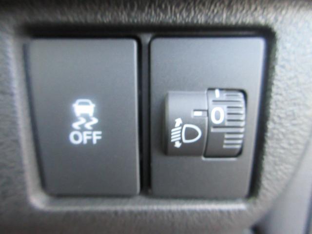 N-BOXカスタム ベースグレード ベースグレード 当社デモカー・9インチ純正ナビ・マルチビューカメラ・両側電動スライドドア クルーズコントロール LEDヘッドライト シートバックテーブル シートヒーター(16枚目)