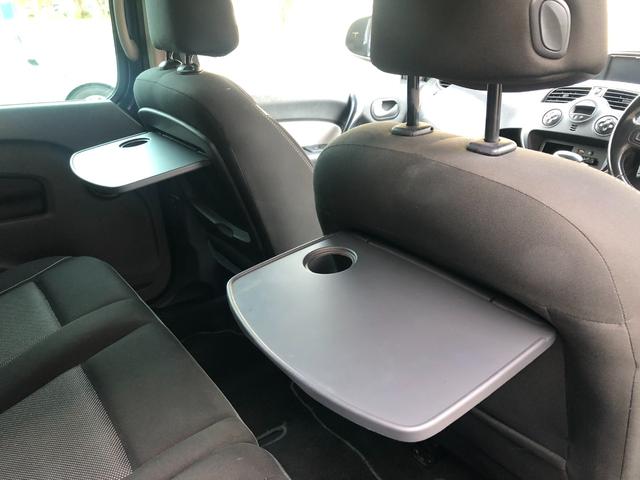 ピクニックテーブル付き