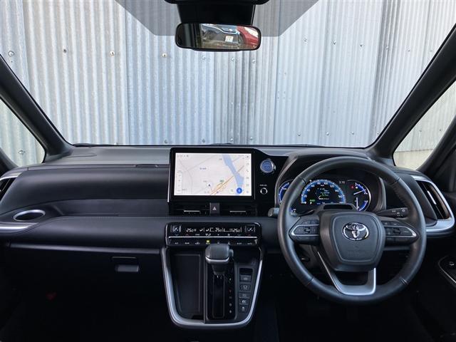 ヴォクシー ハイブリッドS-Z フルセグ メモリーナビ DVD再生 バックカメラ 衝突被害軽減システム ETC 両側電動スライド LEDヘッドランプ 乗車定員7人 3列シート ワンオーナー(6枚目)