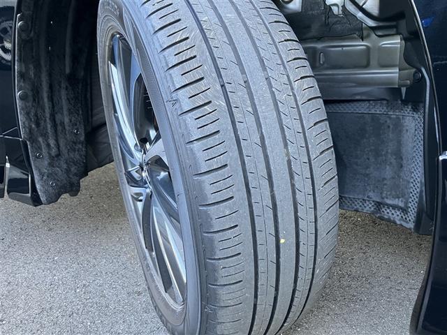 ヴォクシー ハイブリッドS-Z フルセグ メモリーナビ DVD再生 バックカメラ 衝突被害軽減システム ETC 両側電動スライド LEDヘッドランプ 乗車定員7人 3列シート ワンオーナー(36枚目)