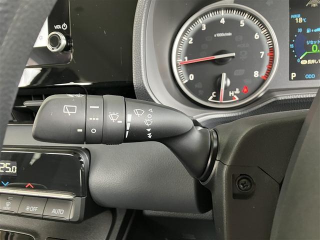 ノア Ｘ　クルマイスシヨウ　タイプ２　福祉車両　メモリーナビ　バックカメラ　衝突被害軽減システム　ドラレコ　両側電動スライド　ＬＥＤヘッドランプ　ウオークスルー　乗車定員７人　３列シート　ワンオーナー（31枚目）