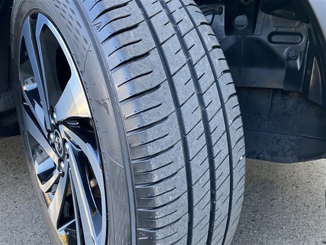 ライズ Ｚ　フルセグ　メモリーナビ　ＤＶＤ再生　バックカメラ　衝突被害軽減システム　ＥＴＣ　ＬＥＤヘッドランプ　ワンオーナー　アイドリングストップ（33枚目）