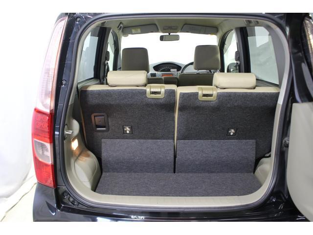 ちょっとした荷物の積み込みなら十分な広さです。