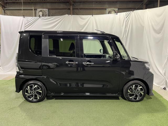 タント カスタムＸ　認定中古車　ＣＶＴ　９インチディスプレイオーディオ　バックカメラ　キーフリーシステム　ステアリングスイッチ　両側パワースライドドア　助手席側ピラーレス（5枚目）