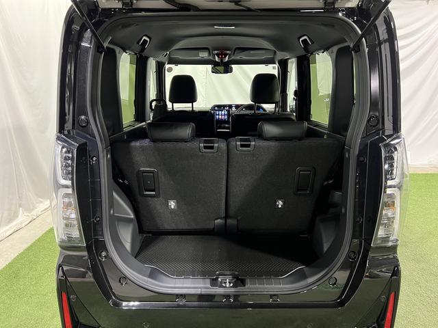 タント カスタムＸ　認定中古車　ＣＶＴ　９インチディスプレイオーディオ　バックカメラ　キーフリーシステム　ステアリングスイッチ　両側パワースライドドア　助手席側ピラーレス（7枚目）