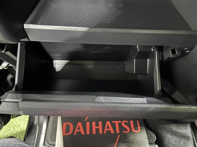 タント カスタムＸ　認定中古車　ＣＶＴ　９インチディスプレイオーディオ　バックカメラ　キーフリーシステム　ステアリングスイッチ　両側パワースライドドア　助手席側ピラーレス（24枚目）