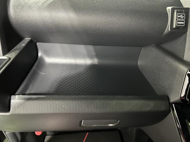 タント カスタムＸ　認定中古車　ＣＶＴ　９インチディスプレイオーディオ　バックカメラ　キーフリーシステム　ステアリングスイッチ　両側パワースライドドア　助手席側ピラーレス（25枚目）