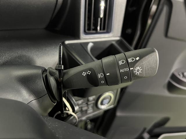 タント カスタムＸ　認定中古車　ＣＶＴ　９インチディスプレイオーディオ　バックカメラ　キーフリーシステム　ステアリングスイッチ　両側パワースライドドア　助手席側ピラーレス（35枚目）