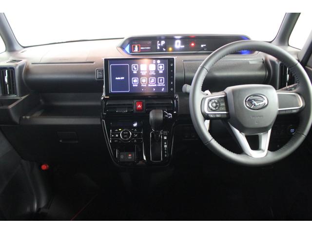 落ち着いたインパネデザインです。運転席から手の届く位置によく使うものが機能的配置されています。