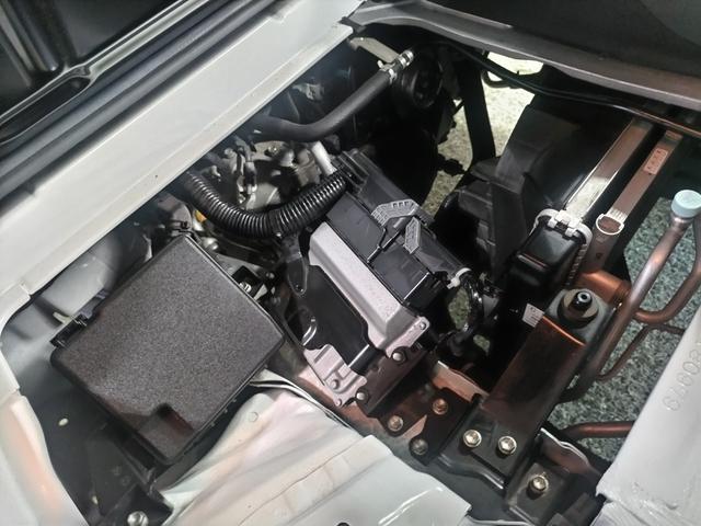 綺麗なエンジンルームです！