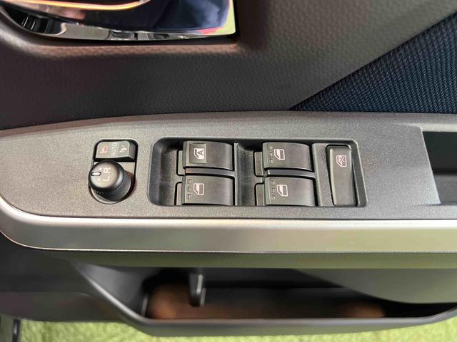 トール カスタムG 認定中古車 CVT キーフリーシステム バックカメラ ステアリングスイッチ オートエアコン オートライト LEDヘッドライト 両側パワースライドドア スマートアシスト 電動格納ミラー(21枚目)
