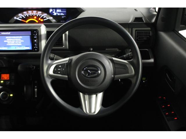 シンプルなインパネデザインで居心地の良い内装です♪