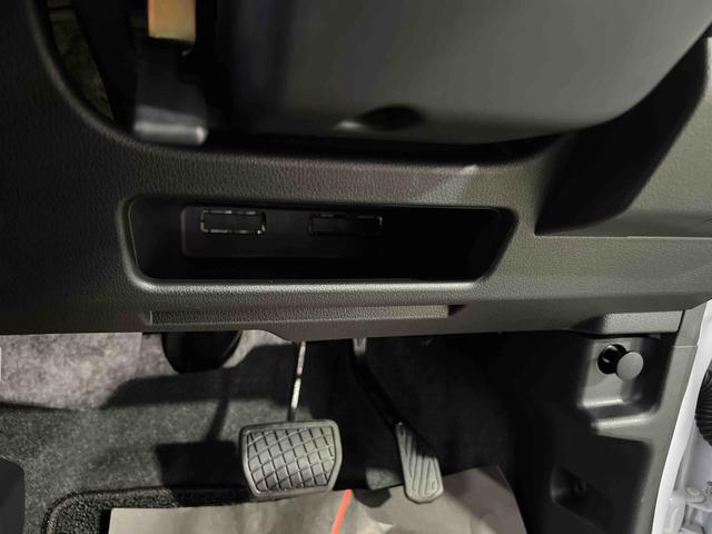 ムーヴキャンバス ストライプスG 純正ナビ TV パノラマカメラ ホッとカップホルダー キーフリーシステム シートヒーター オートエアコン 認定中古車 CVT(27枚目)