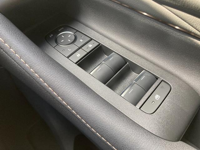 アルファード Ｚ　ワンオーナ／衝突軽減／ＢＳＭ／デジタルインナーミラー／左右独立ムーンルーフ／両側パワースライドドア／レーダークルーズ／コーナーセンサ／全周囲カメラ／パワーバックドア／ＥＴＣ／ＴＶ（46枚目）