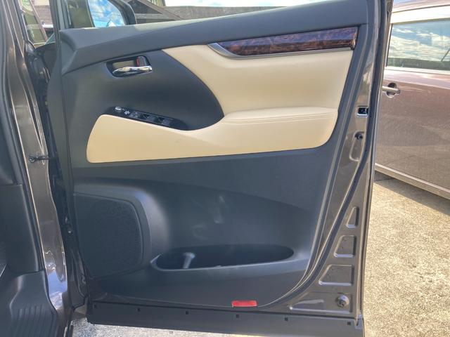 アルファード ２．５Ｘ　両側電動スライドドア　衝突軽減装置　純正ナビ　レーダークルーズコントロール　バックカメラ　Ｂｌｕｅｔｏｏｔｈ　ＥＴＣ　ＬＥＤヘッドライト　ＬＥＤフォグライト　クリアランスソナー　ドライブレコーダー（21枚目）