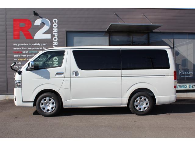 ハイエースバン ロングスーパーGL ダークプライムS 2800ディーゼル■メーカーOP:パノラミックビューモニター:デジタルインナーミラー■運転席・助手席エアバック■LEDヘッドライト■両側パワースライドドア■リヤクーラー&リヤヒーター■登録済未使用車(17枚目)