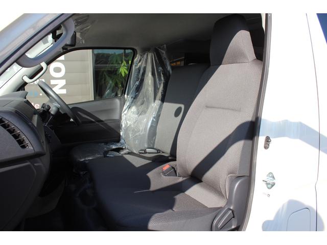 ハイエースバン ロングDX GLパッケージ 2800ccディーゼル ■メーカーOP:LEDヘッドライト■パノラミックビューモニター■デジタルインナーミラー■リヤクーラー■メーカーOP:リヤヒーター■登録済未使用車(18枚目)