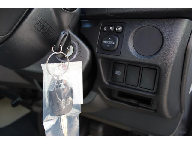 ハイエースバン ロングDX GLパッケージ 2800ccディーゼル ■メーカーOP:LEDヘッドライト■パノラミックビューモニター■デジタルインナーミラー■リヤクーラー■メーカーOP:リヤヒーター■登録済未使用車(26枚目)