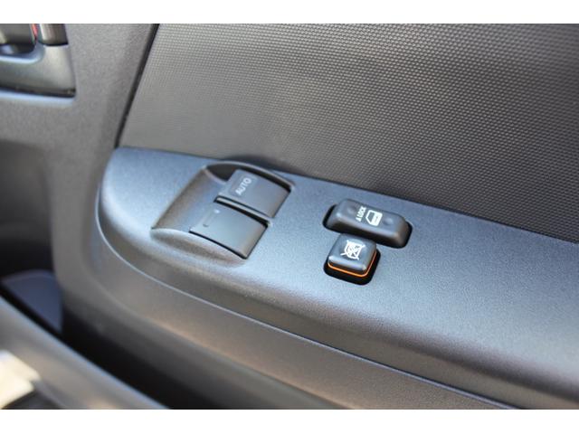 ハイエースバン ロングDX GLパッケージ 2800ccディーゼル ■メーカーOP:LEDヘッドライト■パノラミックビューモニター■デジタルインナーミラー■リヤクーラー■メーカーOP:リヤヒーター■登録済未使用車(27枚目)