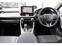 RAV4 PHV G Z ★メーカーOP:パノラマムーンルーフ:デジタルインナーミラー:ハンズフリーパワーバックドア:置くだけ充電■純正ナビゲ地デジフルセグTV■パノラミックビューモニタ■合成皮革シート■禁煙車■ユーザー買取車 中古車画像_2
