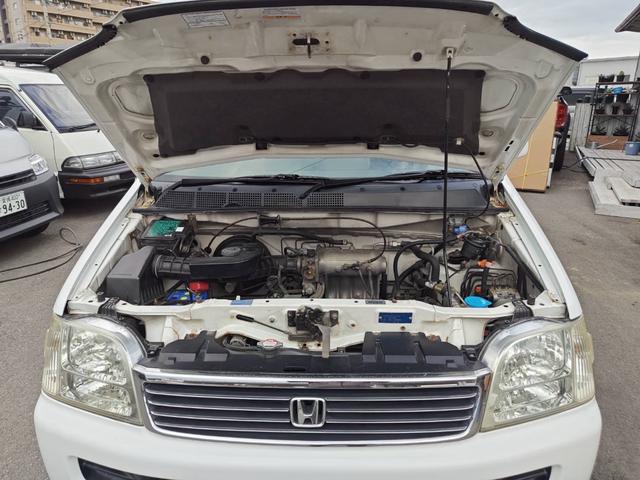 ステップワゴン キャンピングカー ウォークスルー フルフラット テレビ テーブル バックカメラ 3列シート ETC 4WD キーレスエントリー(15枚目)