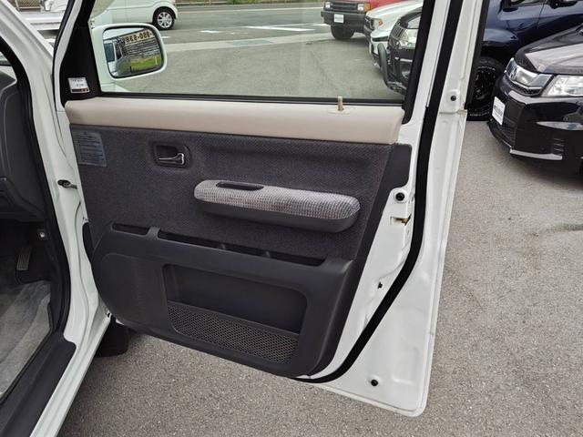 ステップワゴン キャンピングカー ウォークスルー フルフラット テレビ テーブル バックカメラ 3列シート ETC 4WD キーレスエントリー(35枚目)