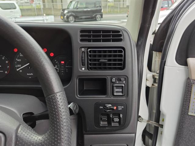 ステップワゴン キャンピングカー ウォークスルー フルフラット テレビ テーブル バックカメラ 3列シート ETC 4WD キーレスエントリー(38枚目)