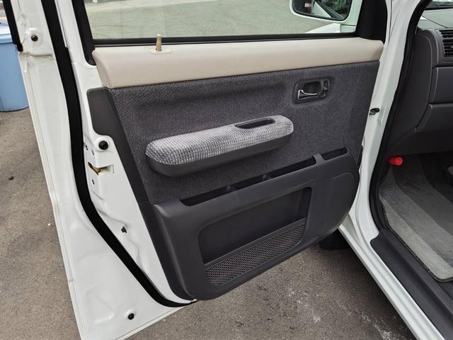 ステップワゴン キャンピングカー ウォークスルー フルフラット テレビ テーブル バックカメラ 3列シート ETC 4WD キーレスエントリー(46枚目)