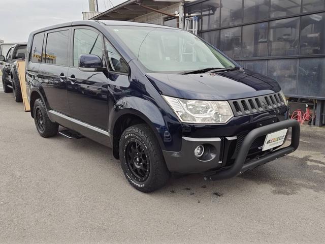 デリカD:5 G パワーパッケージ バックカメラ 後席モニタ スマートキー ETC 両側電動スライドドア オートクルーズコントロール レーンアシスト HID 寒冷地仕様 3列シート ナビ テレビ CD DVD ウォークスルー(7枚目)