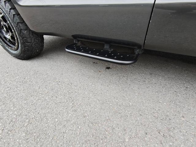 デリカD:5 G パワーパッケージ バックカメラ 後席モニタ スマートキー ETC 両側電動スライドドア オートクルーズコントロール レーンアシスト HID 寒冷地仕様 3列シート ナビ テレビ CD DVD ウォークスルー(25枚目)