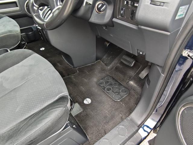 デリカD:5 G パワーパッケージ バックカメラ 後席モニタ スマートキー ETC 両側電動スライドドア オートクルーズコントロール レーンアシスト HID 寒冷地仕様 3列シート ナビ テレビ CD DVD ウォークスルー(37枚目)