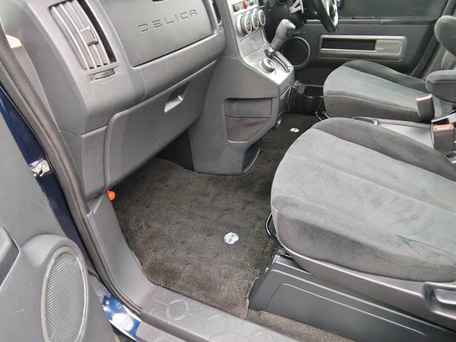 デリカD:5 G パワーパッケージ バックカメラ 後席モニタ スマートキー ETC 両側電動スライドドア オートクルーズコントロール レーンアシスト HID 寒冷地仕様 3列シート ナビ テレビ CD DVD ウォークスルー(51枚目)