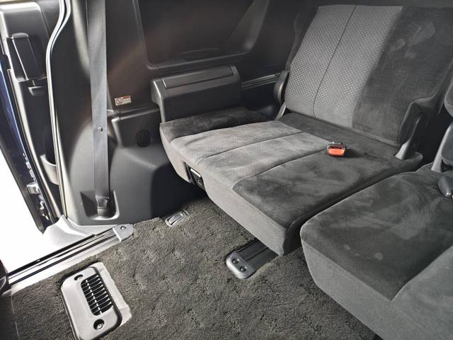 デリカD:5 G パワーパッケージ バックカメラ 後席モニタ スマートキー ETC 両側電動スライドドア オートクルーズコントロール レーンアシスト HID 寒冷地仕様 3列シート ナビ テレビ CD DVD ウォークスルー(61枚目)