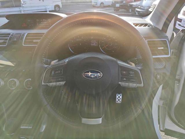 ハンドルの状態が悪いと運転に集中できませんよね。こちらの車、お気軽にお問い合わせください。